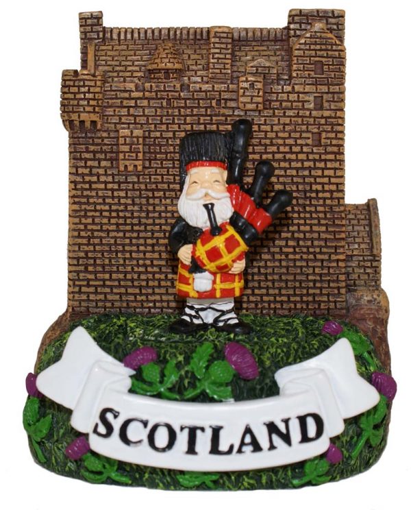 1513 Premium Castle Resin Magnet - Piper