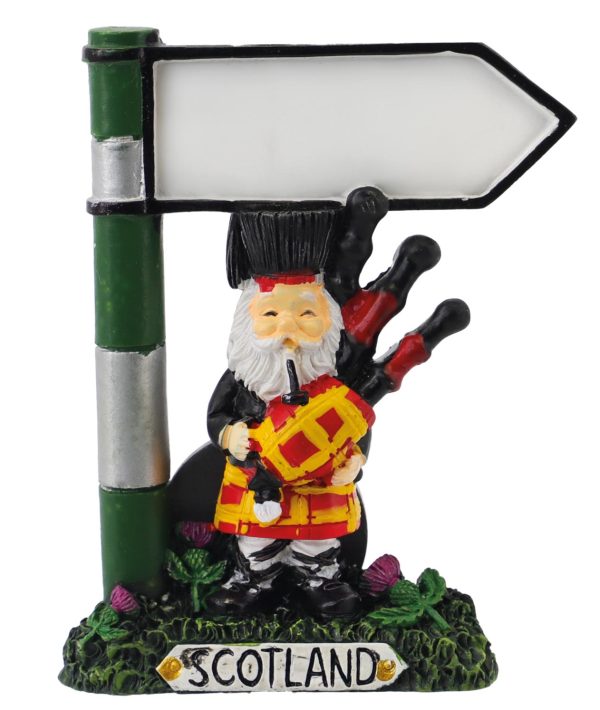 1643 Bespoke Signpost Destination Resin Fridge Magnet - Piper