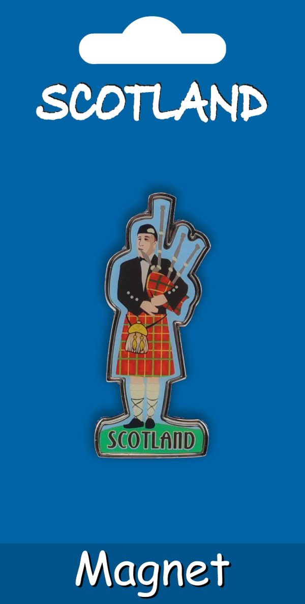 834 Metal Fridge Magnet Carded - Trad Piper
